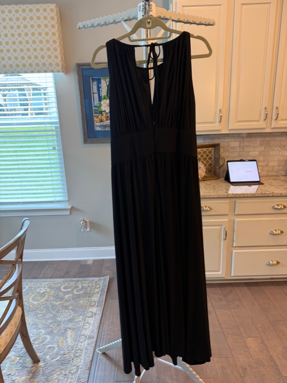 Women’s gown - Picture 3 of 4